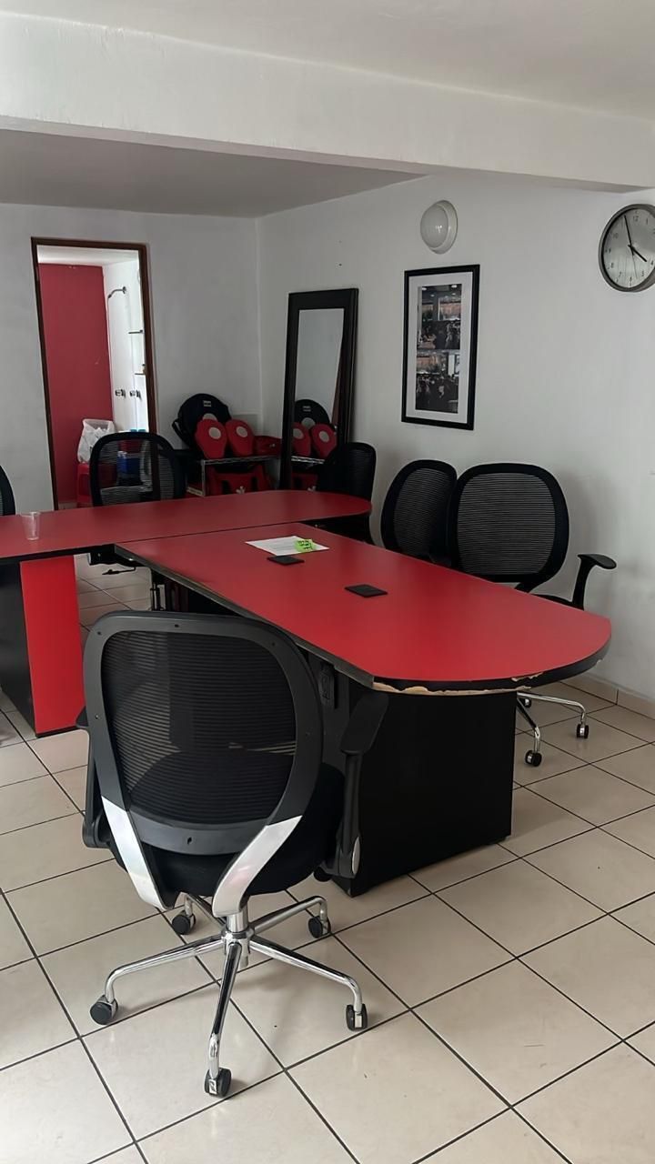 Inmueble empresarial con oficinas equipadas en Tenexpan